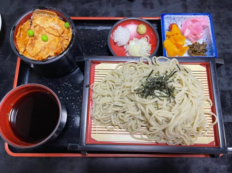 登利平 藤岡店