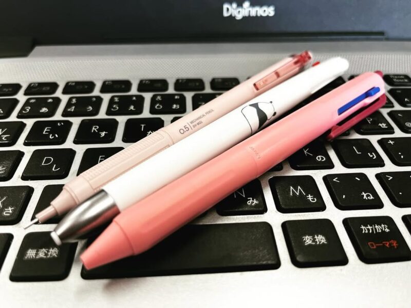 ボールペンが増えていく