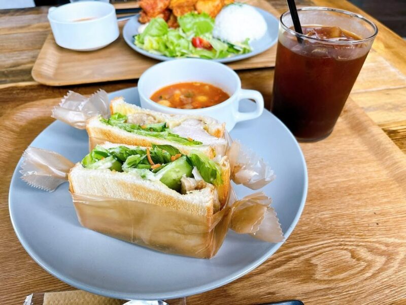 まだ名前のないカフェ