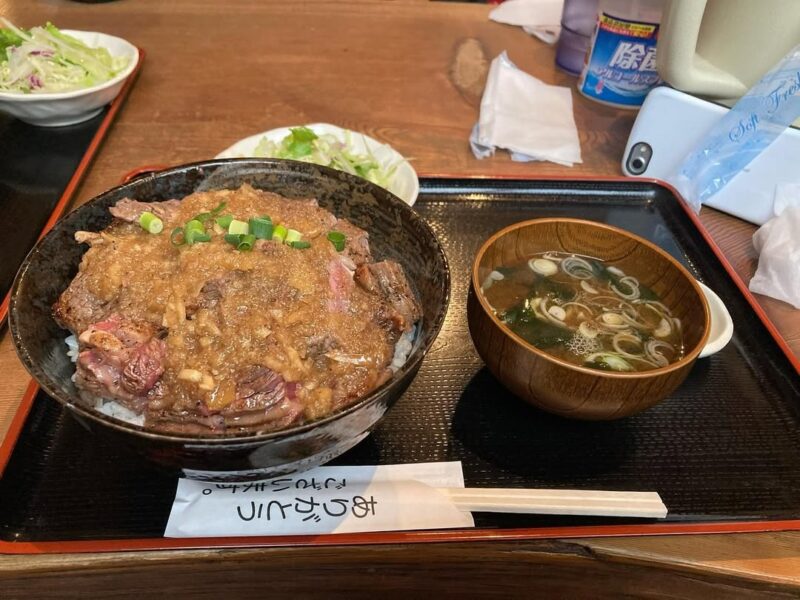 ステーキ丼大