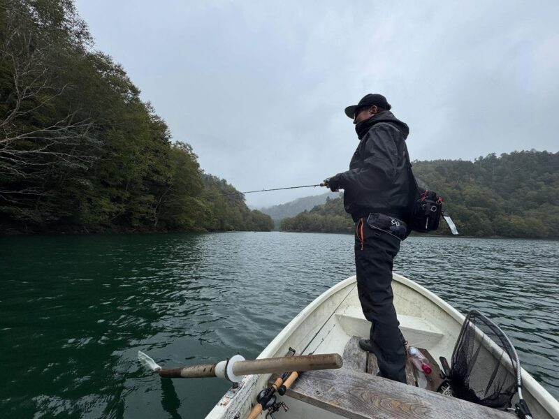 菅沼で釣りとキャンプ